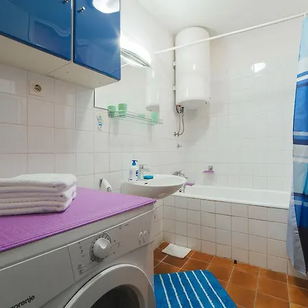 Kalajzic Apartment Omis
